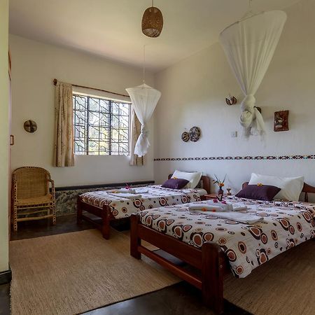 Travellers Rest Hotel Kisoro Екстериор снимка
