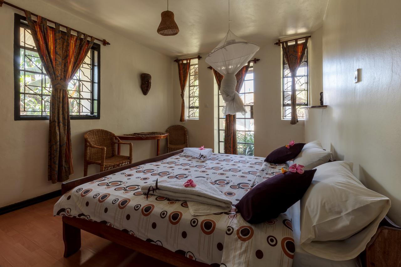 Travellers Rest Hotel Kisoro Екстериор снимка